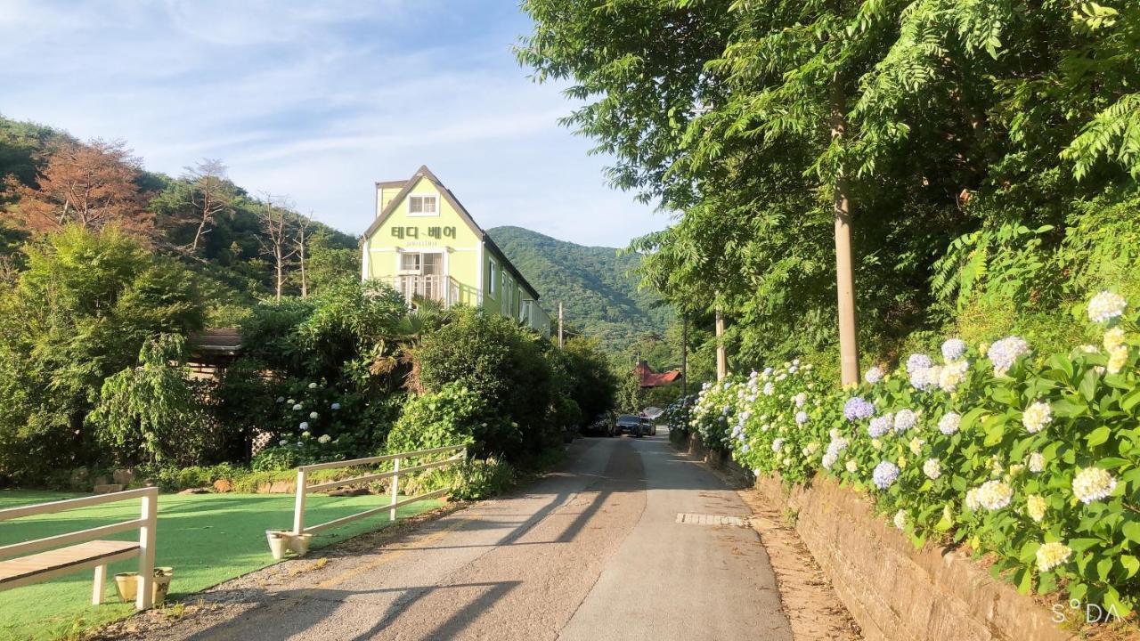 Geoje Cablecar Pension エクステリア 写真
